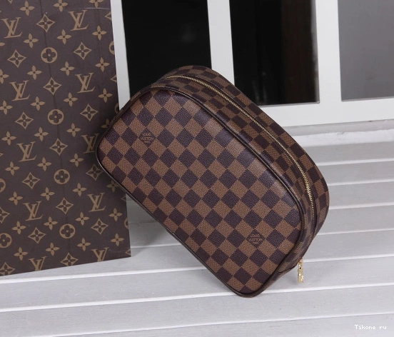 Cheap VUITTON TOILETRY LOUIS BAG 0810